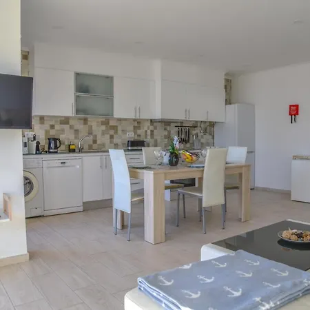 Апартаменти Lovely Sea View Da Rocha *